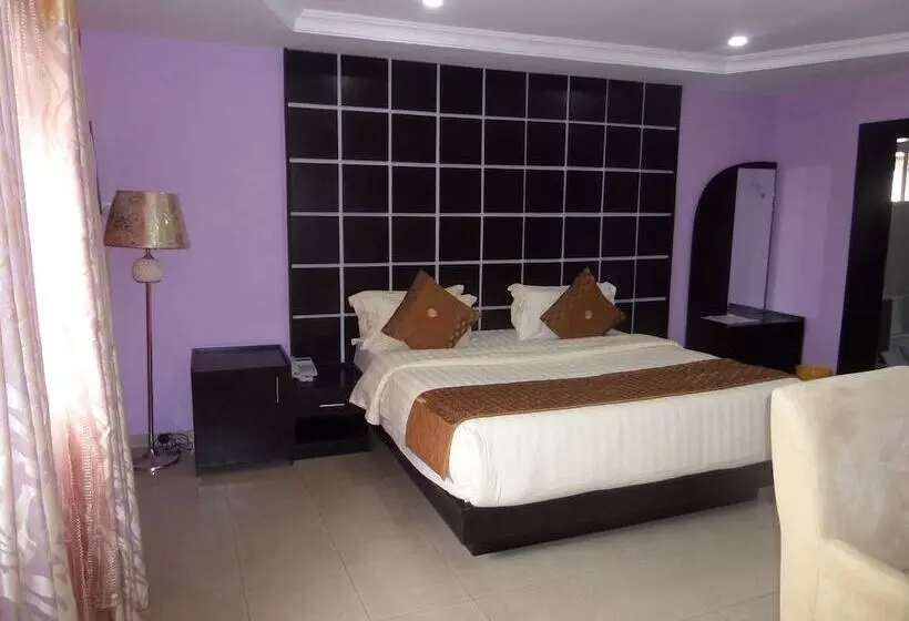 هتل Galpin Suites