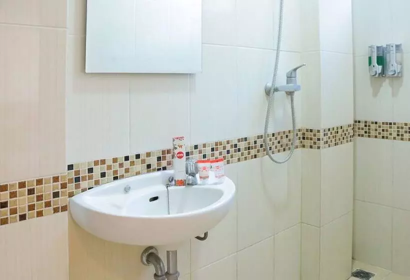 Hotelli Maleo Guest House By Oyo Rooms