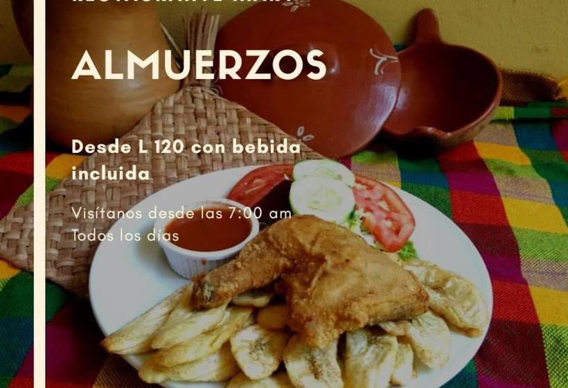 هتل Restaurante Y Pupuseria Mary