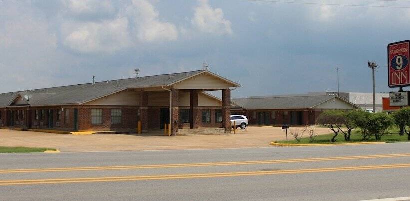 Nationwide 9 Inn