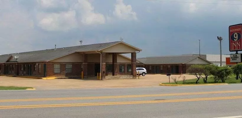 Nationwide 9 Inn