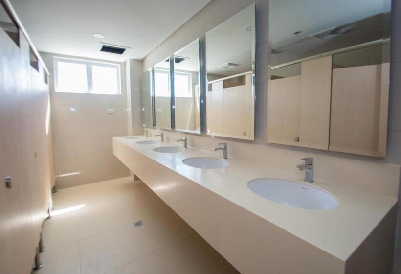 הוסטל Shore Time Dormitel