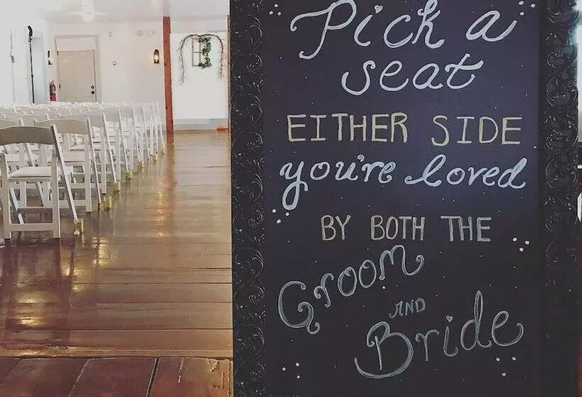 Aamiaismajoitus (B&B) Dowds Country Inn