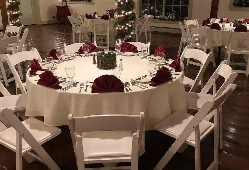 Aamiaismajoitus (B&B) Dowds Country Inn