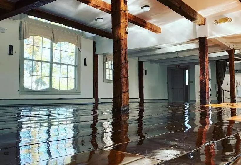 Aamiaismajoitus (B&B) Dowds Country Inn