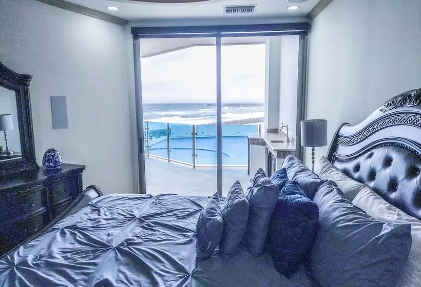 Esmeralda Luxury Resort