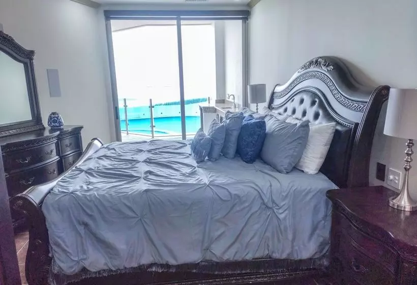 Esmeralda Luxury Resort