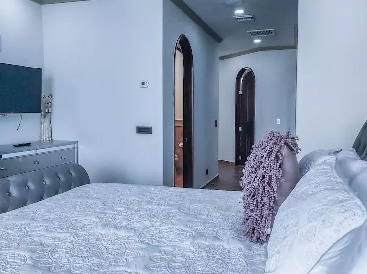Esmeralda Luxury Resort