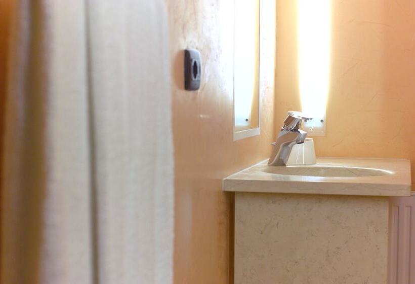 פונדק Club Da Baia