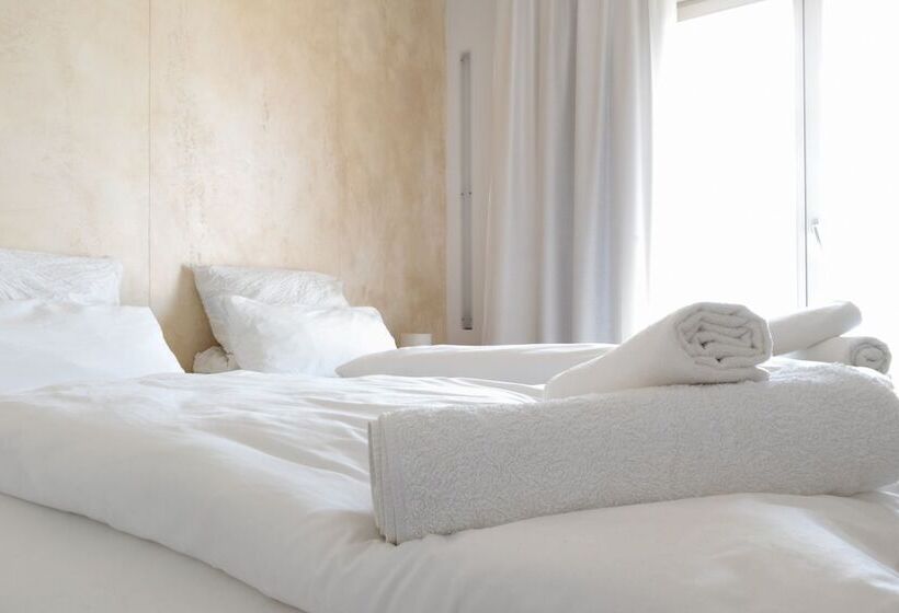 פונדק Club Da Baia