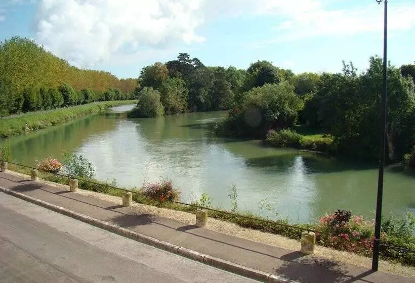 ホテル A La Belle Dame