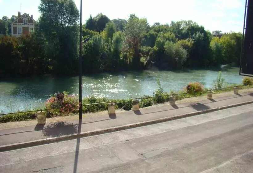 ホテル A La Belle Dame