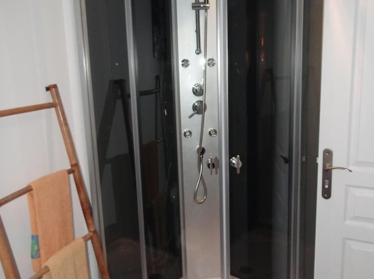 호텔 A La Belle Dame