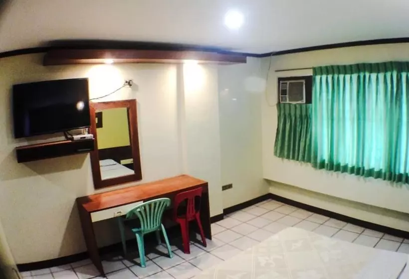 هتل Goodnews Travellers Inn