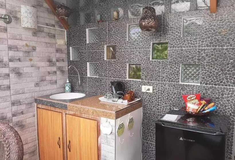 هتل Lala Panzi Bed And Breakfast