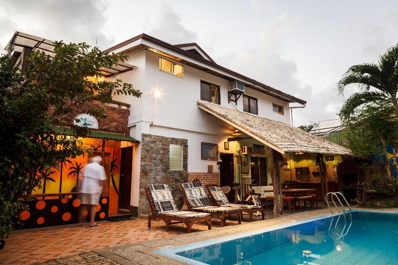 هتل Lala Panzi Bed And Breakfast