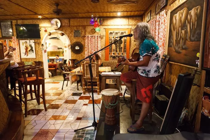 هتل Lala Panzi Bed And Breakfast