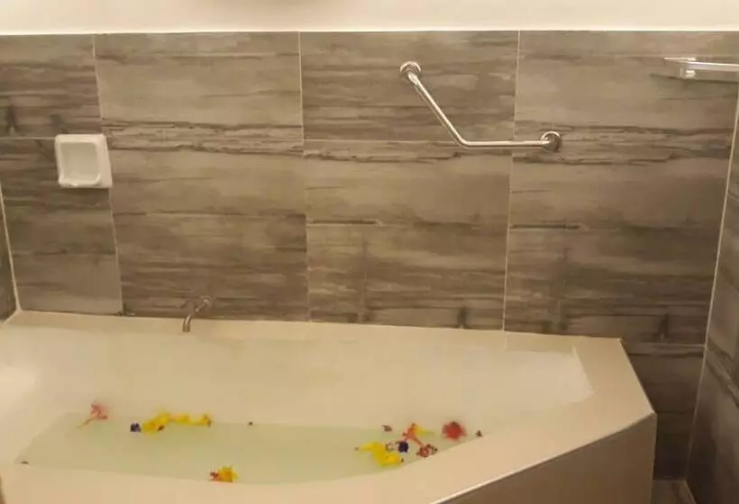 هتل Marnin S Place Boracay