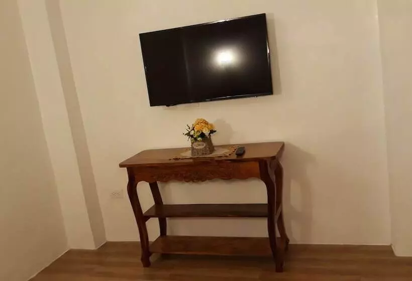 هتل Marnin S Place Boracay