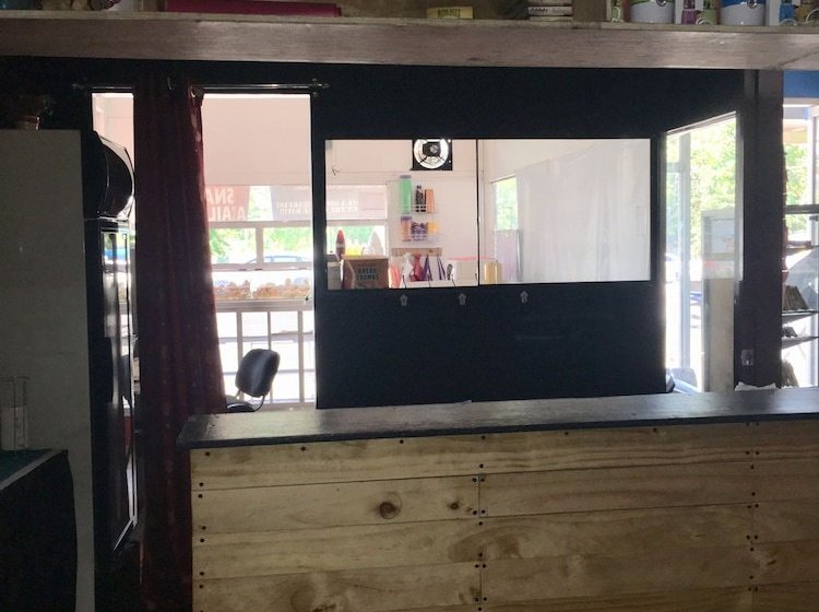 Hotel Mimi's Travelers Suites