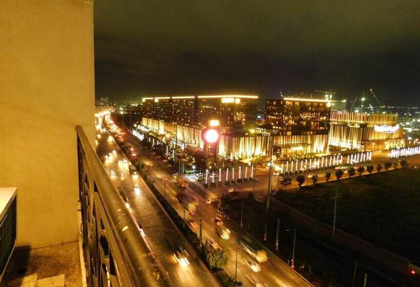 Hotel Ofw At Crowne Bay Tower