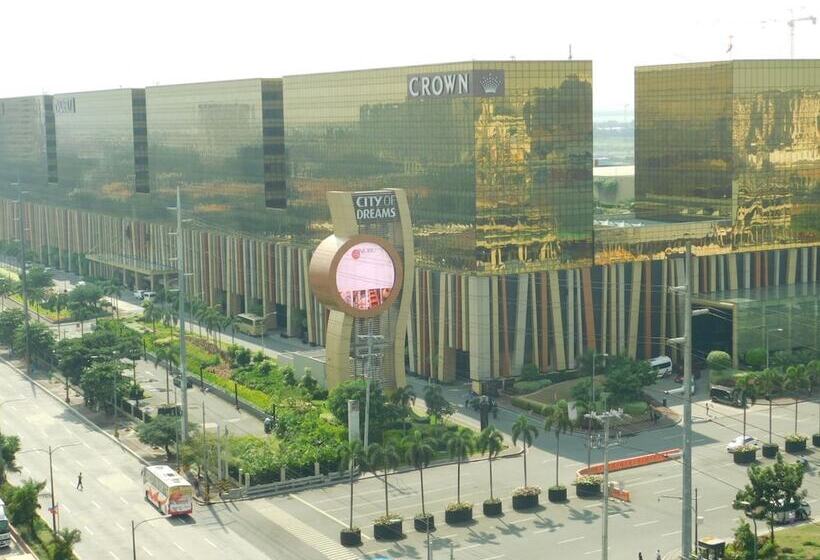 Hotel Ofw At Crowne Bay Tower