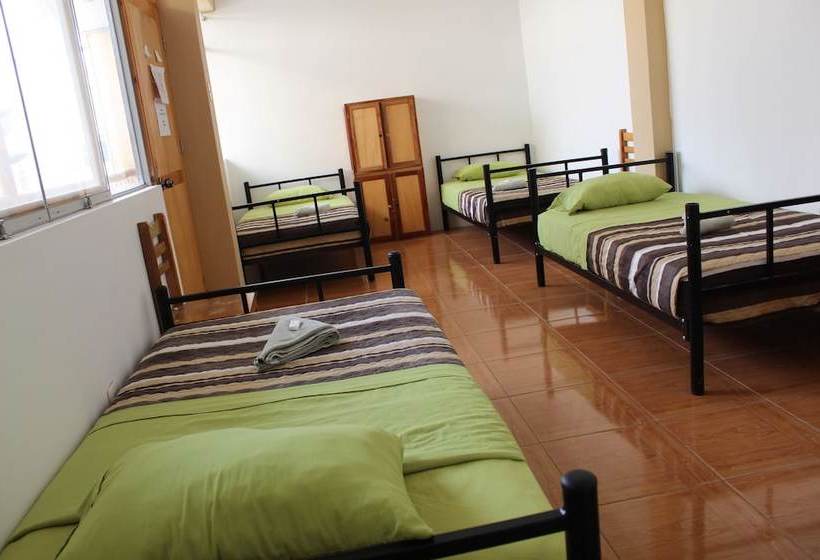 La Casa De Bamboo  Hostel