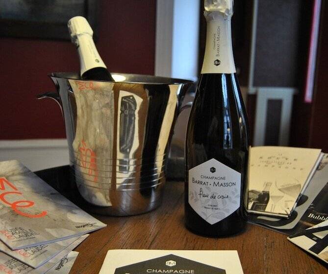 펜션 Au Richebourg Nogent