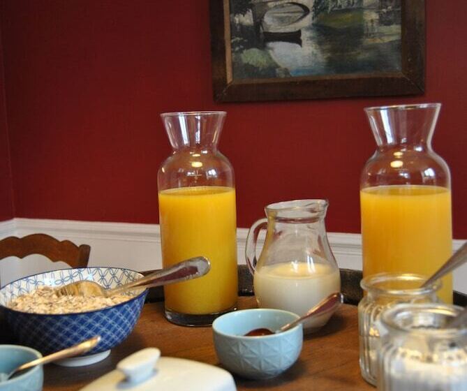 펜션 Au Richebourg Nogent