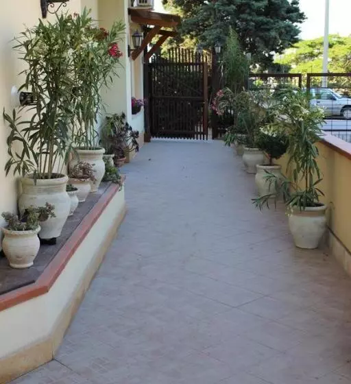 پانسیون Casa Chiarenza