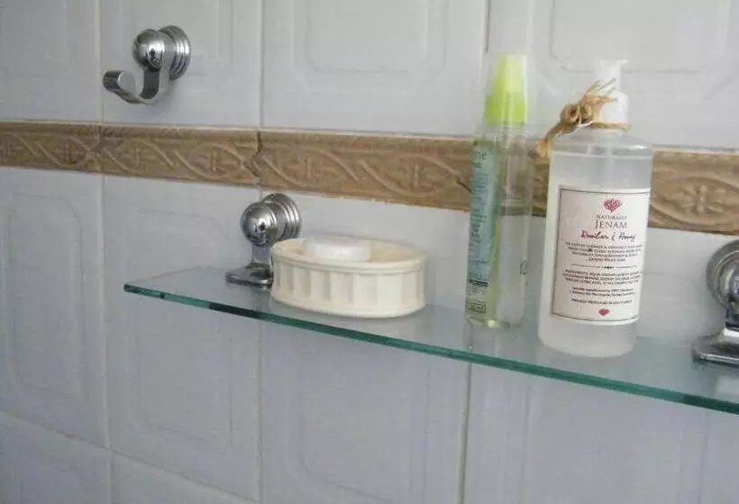 Majatalo Princes Lodge Guesthouse