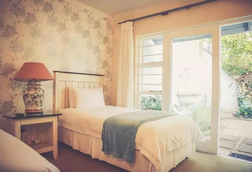 Majatalo Princes Lodge Guesthouse