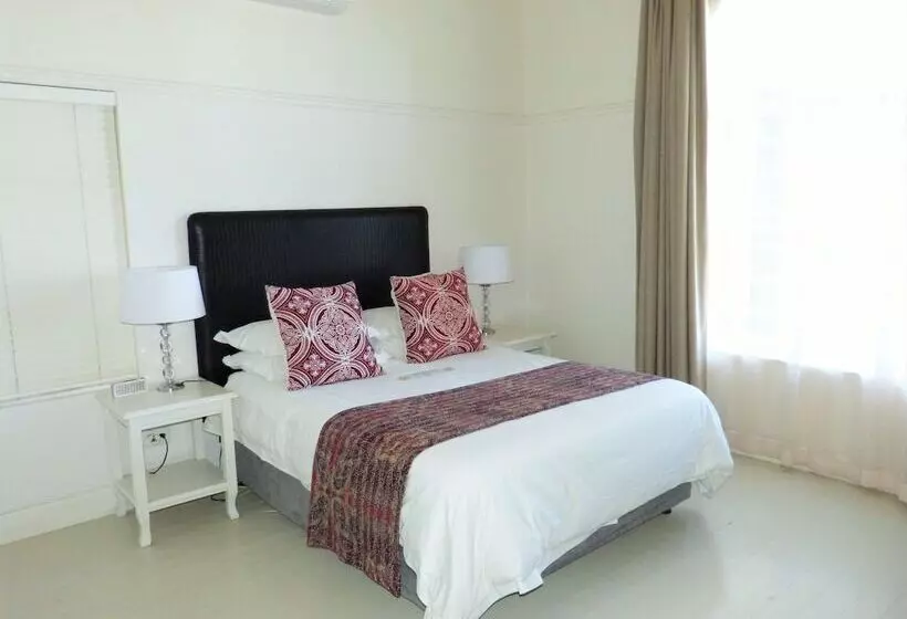 Majatalo The Hampton Exclusive Guest House