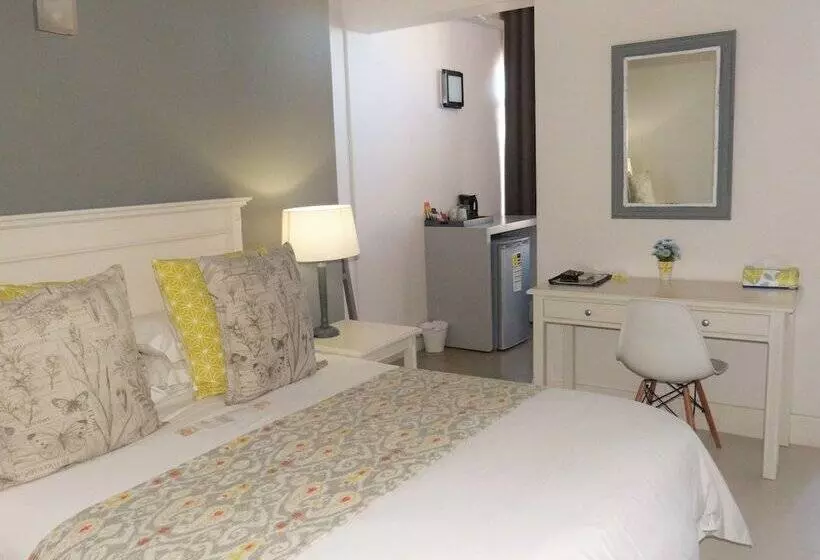 Majatalo The Hampton Exclusive Guest House