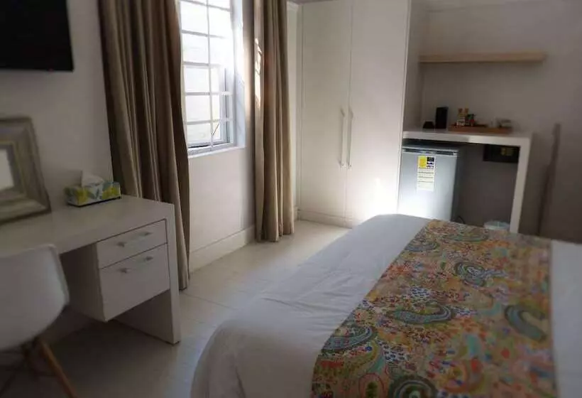 Majatalo The Hampton Exclusive Guest House