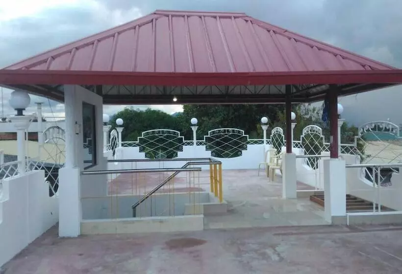 Sealor Pension House