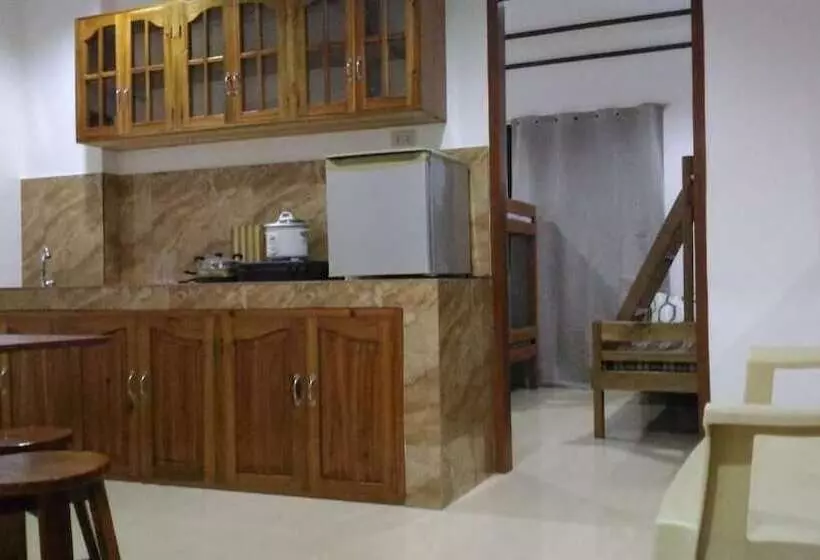 Sealor Pension House