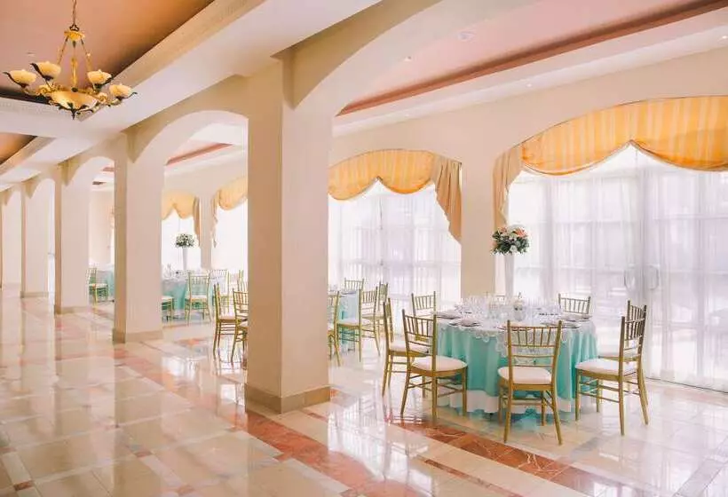 ホテル Hilton Princess Managua