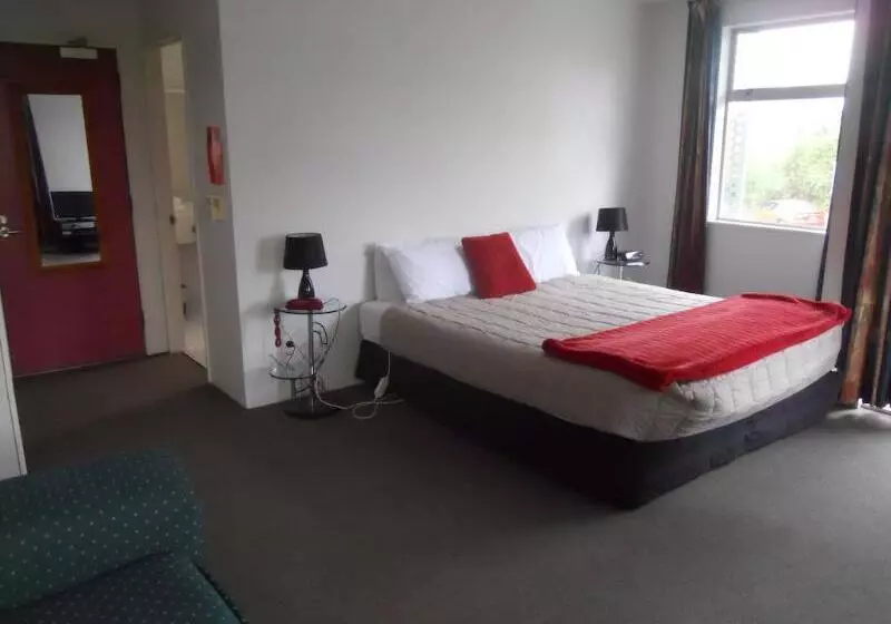 Carnmore Hotel Takapuna