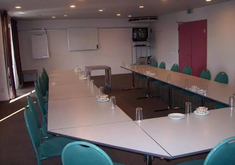 Carnmore Hotel Takapuna