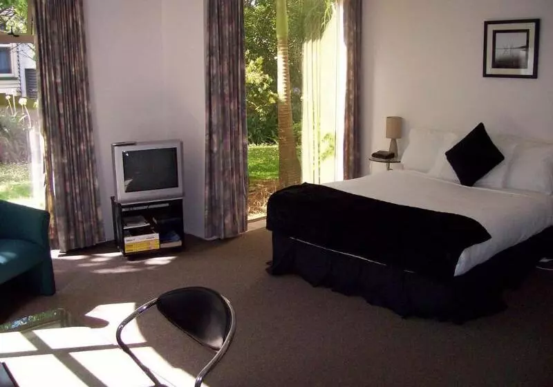 Carnmore Hotel Takapuna