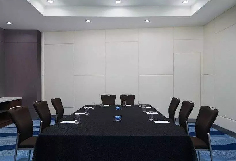 酒店 Sheraton Manila Bay