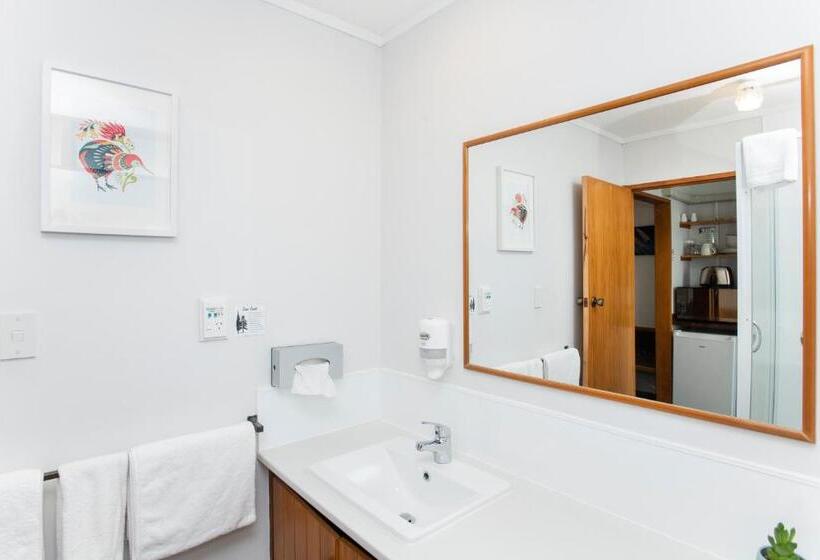 Waikanae Beach Motel