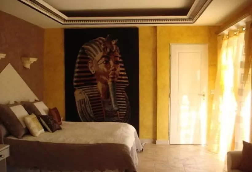 تختخواب و صبحانه Villa Khéops