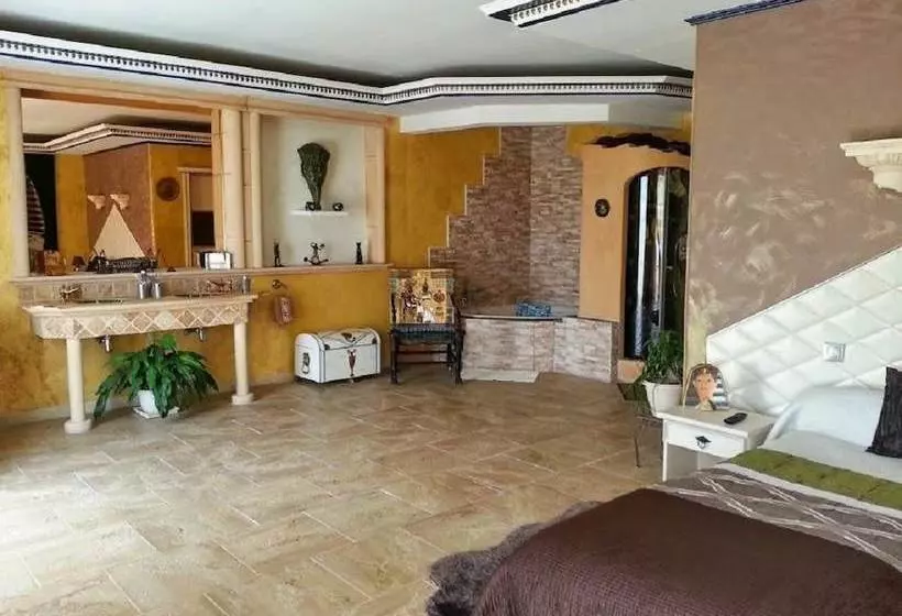 تختخواب و صبحانه Villa Khéops