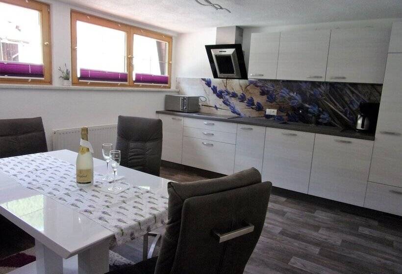 مسافرخانه Haus Sonnenhang