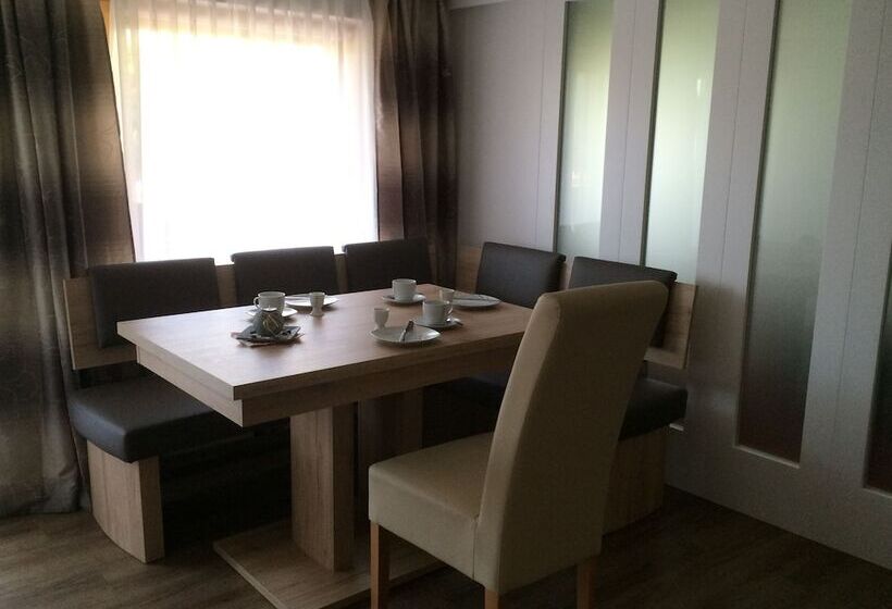 مسافرخانه Haus Sonnenhang