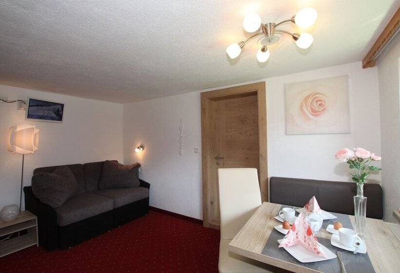 مسافرخانه Haus Sonnenhang