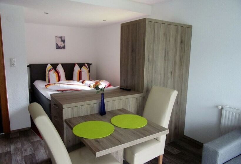 مسافرخانه Haus Sonnenhang