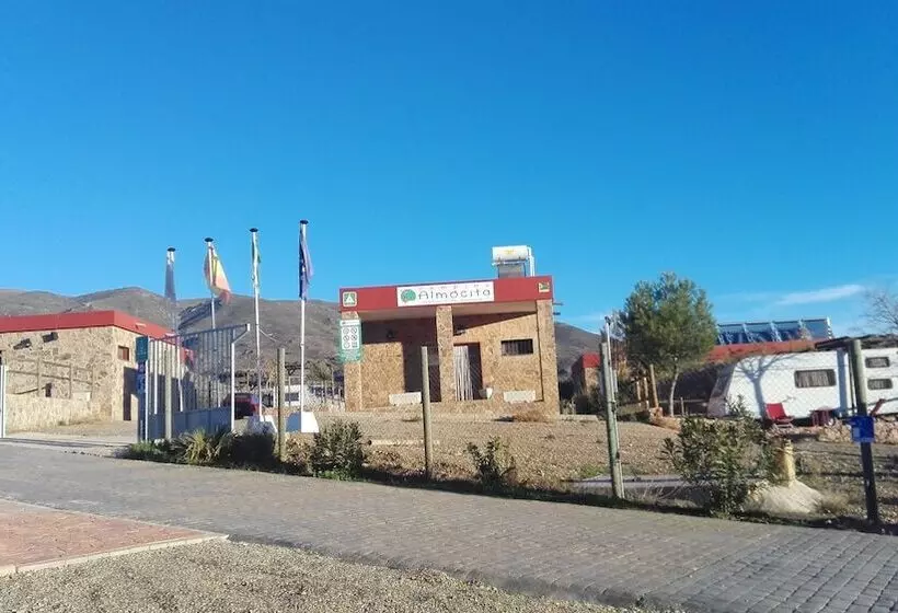 Hotelli Camping Almocita
